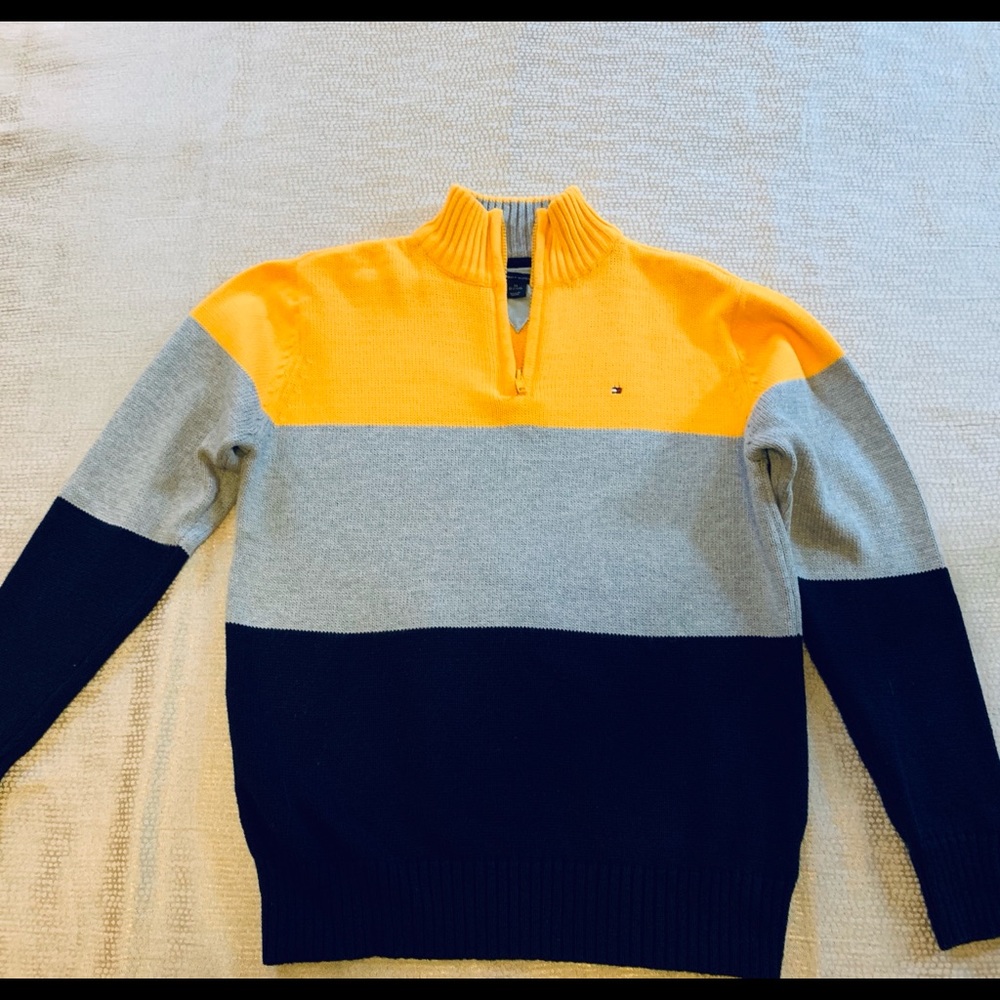New Tommy Hilfiger sweater.
